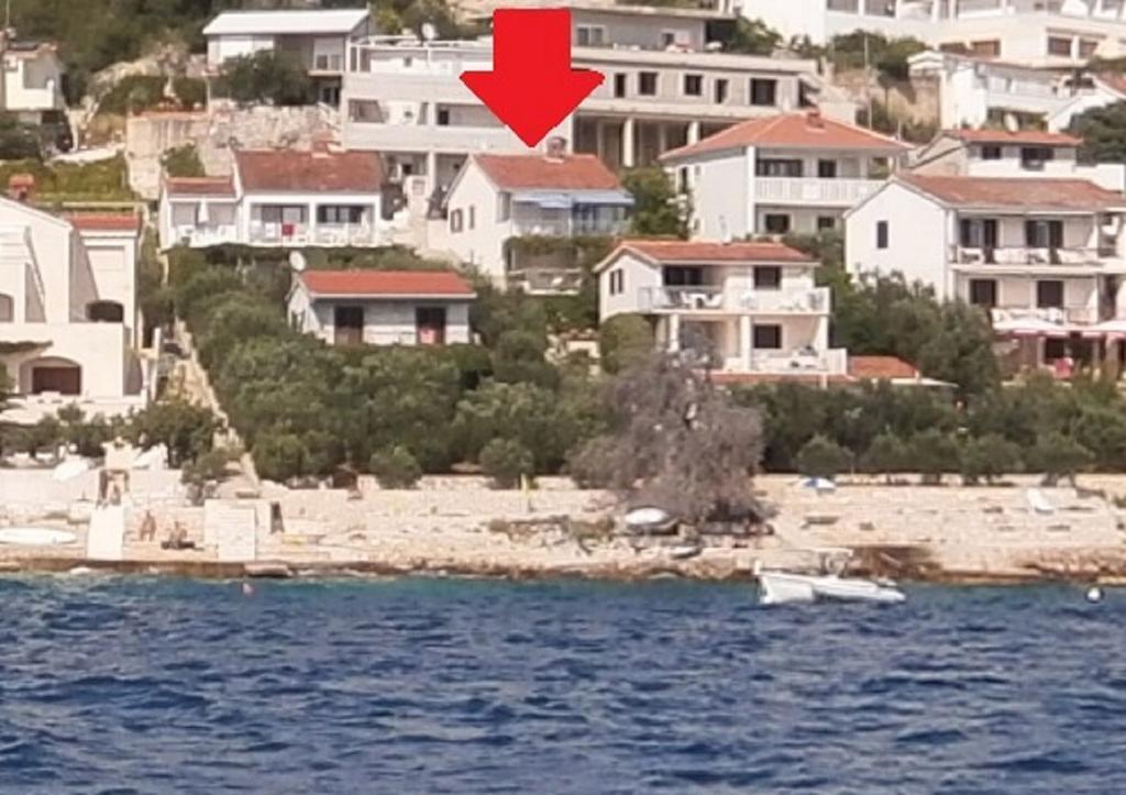 Apartments Lovric - 30 Meters To The Beach Trogir Exterior photo